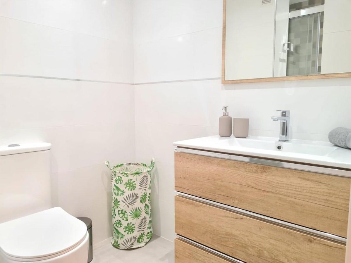 Apartamento Moderno Y Con Estilo En La Carihuela Торемолинос Екстериор снимка